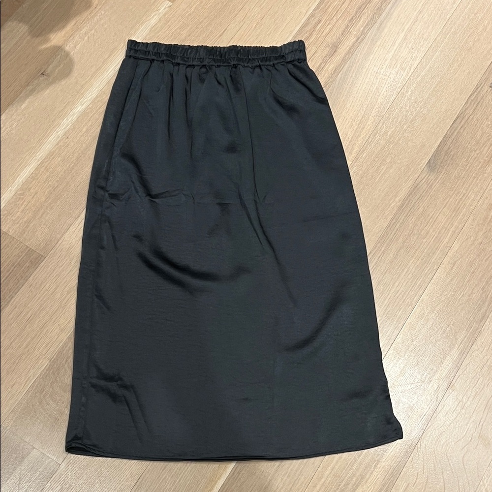 GAP Black Elastic-Waist Midi Skirt